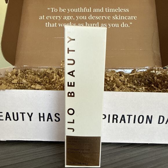 JLo Beauty That Overnight Hustle AHA + BHA Nighttime Serum Facial 1 oz/ 30ml NEW - Picture 1 of 3